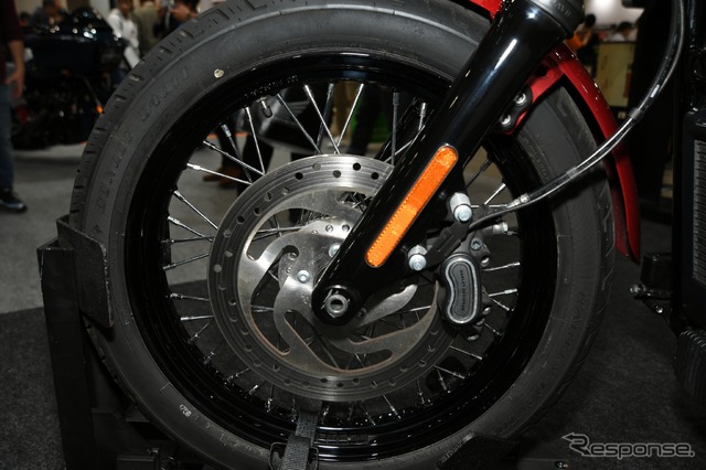 ハーレーダビッドソン ソフテイル ストリートボブ(東京モーターサイクルショー2019)