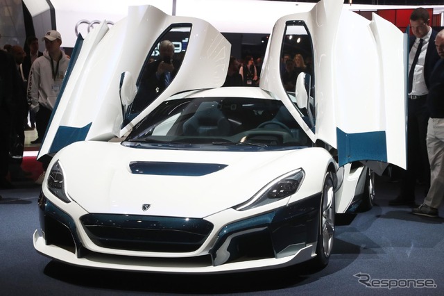 リマック C_Two の量産プロトタイプ車(ジュネーブモーターショー2019)