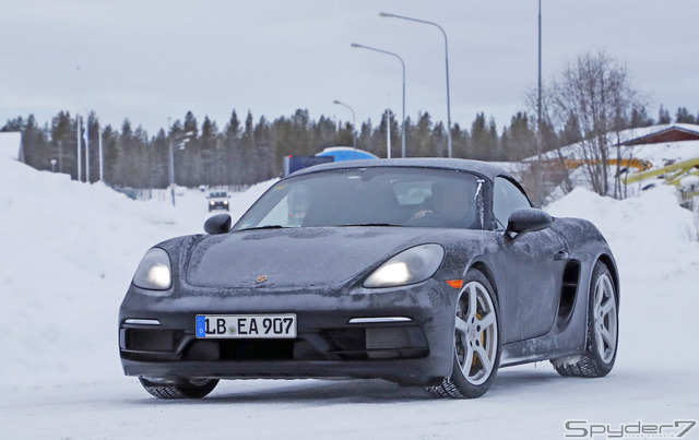 ポルシェ 718 ボクスター 6気筒モデル 開発車両(参考画像)