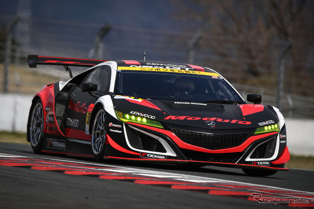 2日目のGT300クラス“2番手タイ”タイム、#34 NSX。