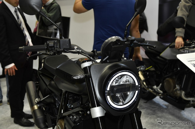 ハスクバーナ・スヴァルトピレン701(東京モーターサイクルショー2019)
