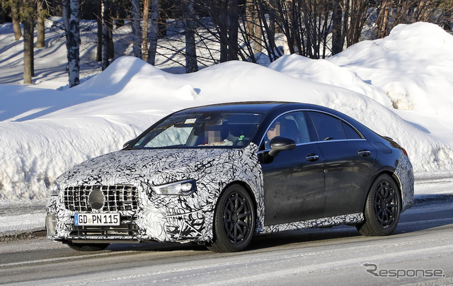 メルセデス AMG CLA45 スクープ写真