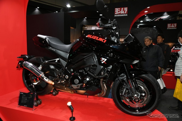 新型スズキ・カタナのヨシムラカスタム(東京モーターサイクルショー2019)