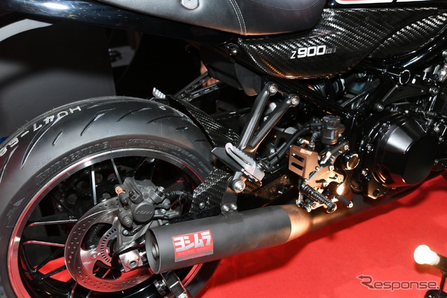 カワサキZ900RSのヨシムラカスタム(東京モーターサイクルショー2019)