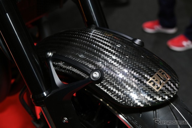 カワサキZ900RSのヨシムラカスタム(東京モーターサイクルショー2019)