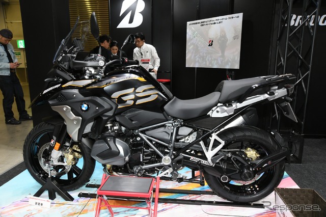 ブリヂストン(東京モーターサイクルショー2019)