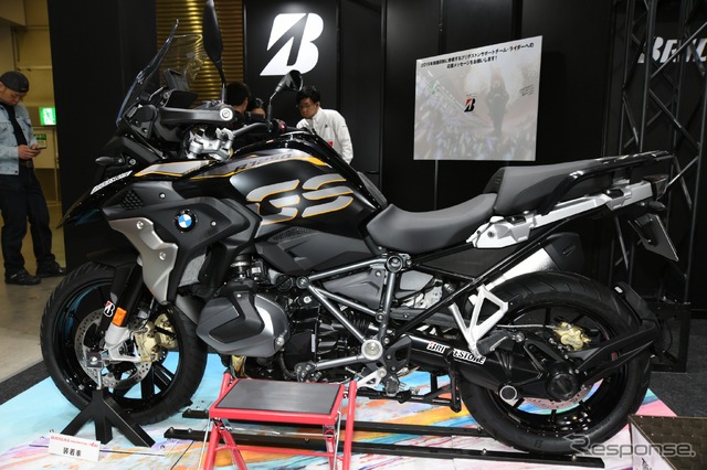 ブリヂストン(東京モーターサイクルショー2019)