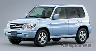 三菱『パジェロイオ』にカラフルなイメージの特別仕様車を設定