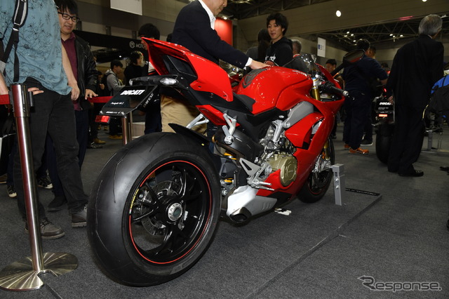 ドゥカティパニガーレV4 S（東京モーターサイクルショー2019）