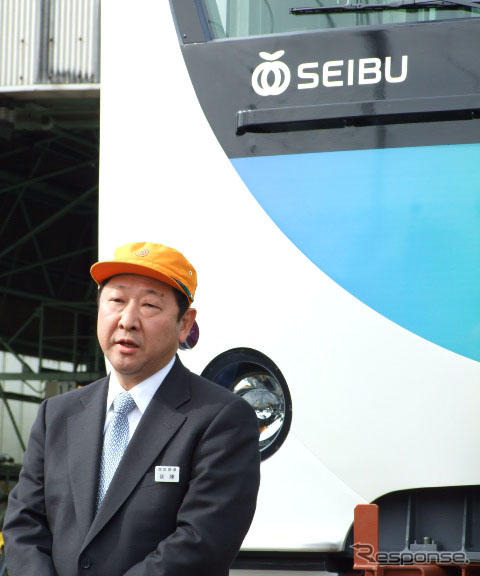 西武の新デザイン…30000系公開
