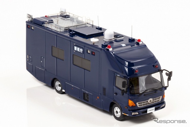 超マニアックなミニカー「公安機動捜査隊指揮官車両」予約受付開始 3枚