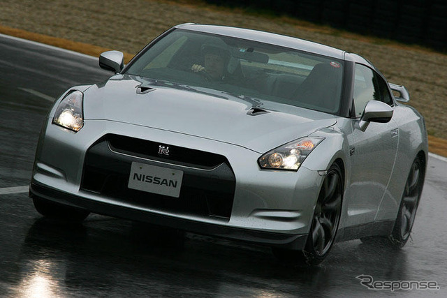 【日産 GT-R 解説】外見からは想像し得ない軽快さ