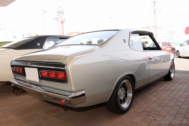 ローレル 2ドアハードトップ 2000GX(1970)