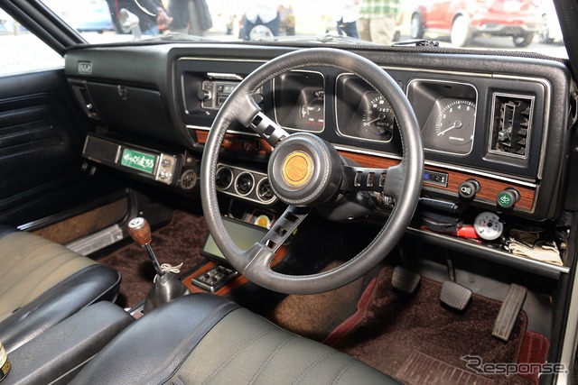 ローレル 2ドアハードトップ 2000GX(1970)