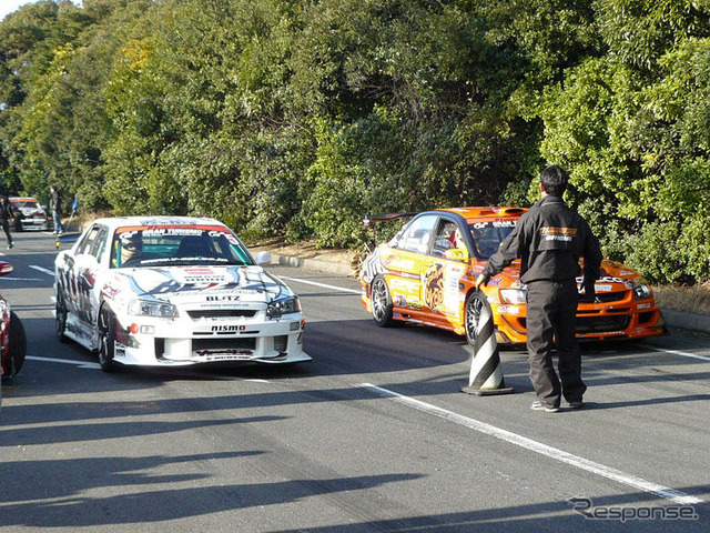 【東京オートサロン08】D1デモラン…トップドリフターが対決