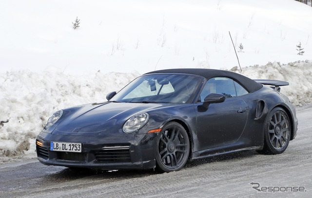 ポルシェ 911ターボ カブリオレ 新型(スクープ写真)