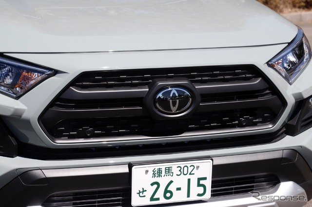 トヨタ RAV4 Adventure(アドベンチャー)