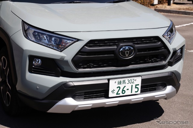 トヨタ RAV4 Adventure（アドベンチャー）