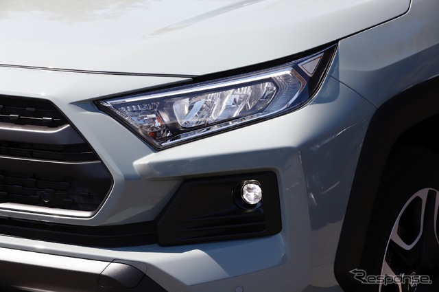 トヨタ RAV4 Adventure(アドベンチャー)