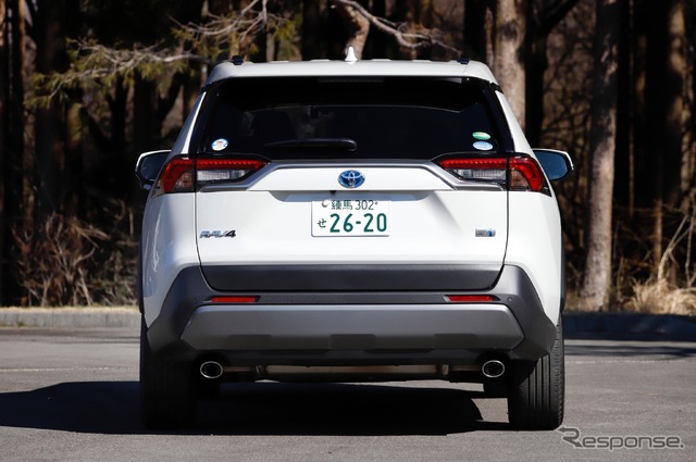 トヨタ RAV4 HYBRID G