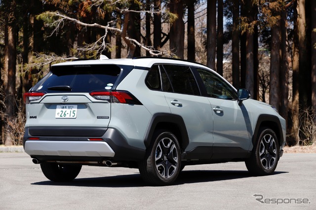 トヨタ RAV4 Adventure(アドベンチャー)