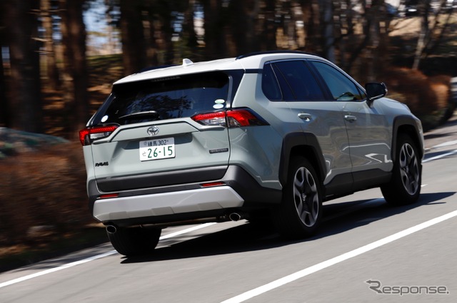 トヨタ RAV4 Adventure(アドベンチャー)