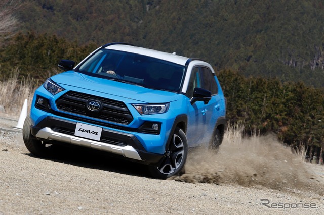 トヨタ RAV4 Adventure(アドベンチャー)