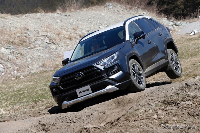 トヨタ RAV4 Adventure(アドベンチャー)