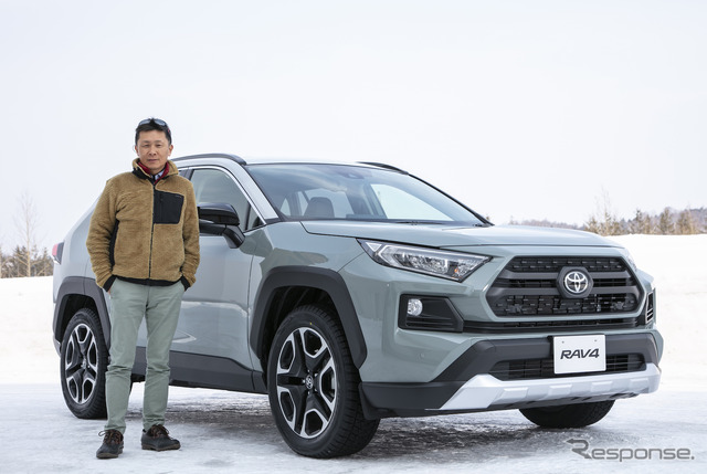桂伸一氏とトヨタ RAV4 新型(Adventure)