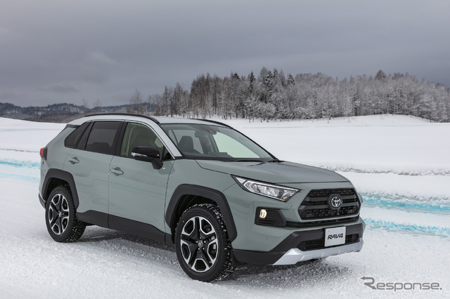 トヨタ RAV4 新型(「Adventure」ダイナミックトルクベクタリングAWD搭載車)