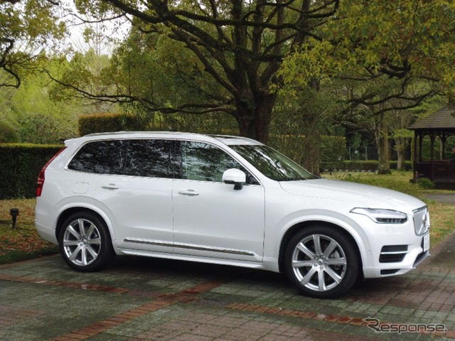 ボルボ XC90 T8（PHEV）