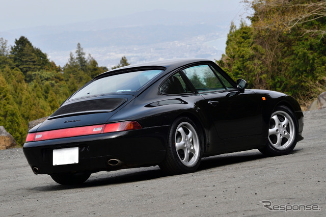ポルシェ 911 ネクセンタイヤ N FERA SU1(エヌフィラ・エスユー1)装着