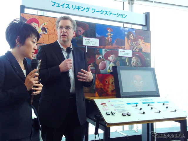 PIXARのひみつ展:リギング。説明するのはボストンサイエンスミュージアム企画展運営担当のピーター・ガーランド・マネージャー