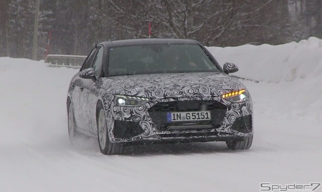 アウディ A4 セダン 改良新型 スクープ動画