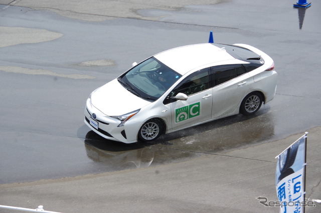 横浜ゴムによるウェット試乗（モーターファンフェスタ2019 in 富士スピードウェイ）