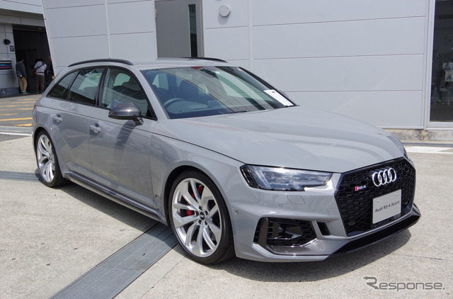 アウディRS4アバント(モーターファンフェスタ2019 in 富士スピードウェイ)