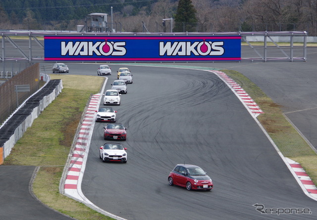 アバルトのパレードラン(モーターファンフェスタ2019 in 富士スピードウェイ)