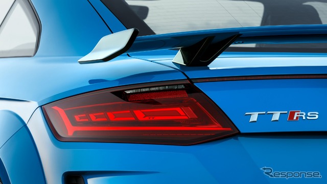 アウディ TT RS クーペ 改良新型