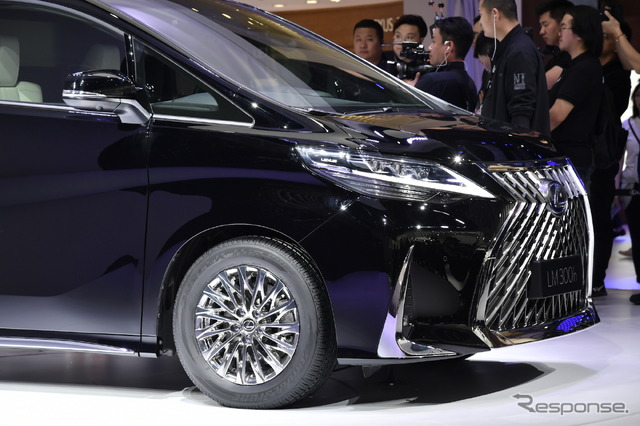 レクサス LM300h(上海モーターショー2019)