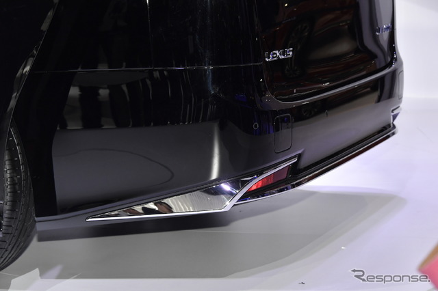 レクサス LM300h(上海モーターショー2019)