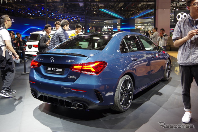 メルセデスAMG A35L 4MATICセダン(上海モーターショー2019)