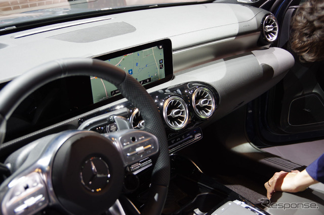 メルセデスAMG A35L 4MATICセダン(上海モーターショー2019)
