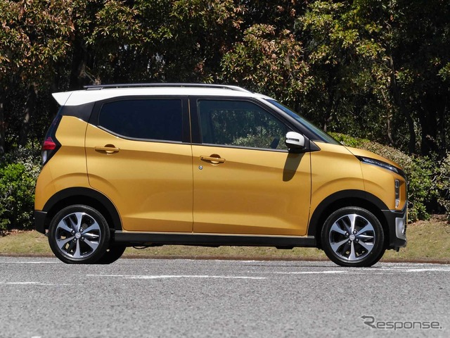 三菱 ekクロス(ターボ 4WD)