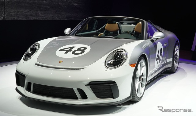 ポルシェ 911 スピードスター 新型のヘリテイジデザインパッケージ(ニューヨークモーターショー2019)