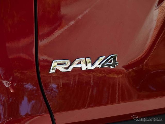 トヨタ RAV4ハイブリッド 新型