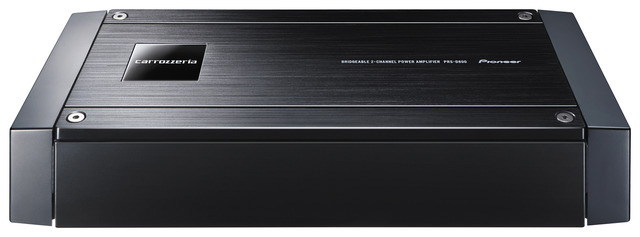 パワーアンプの一例(カロッツェリア・PRS-D800)。