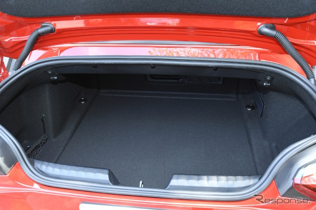BMW Z4 新型(M40i)