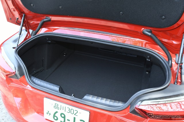 BMW Z4 新型(M40i)