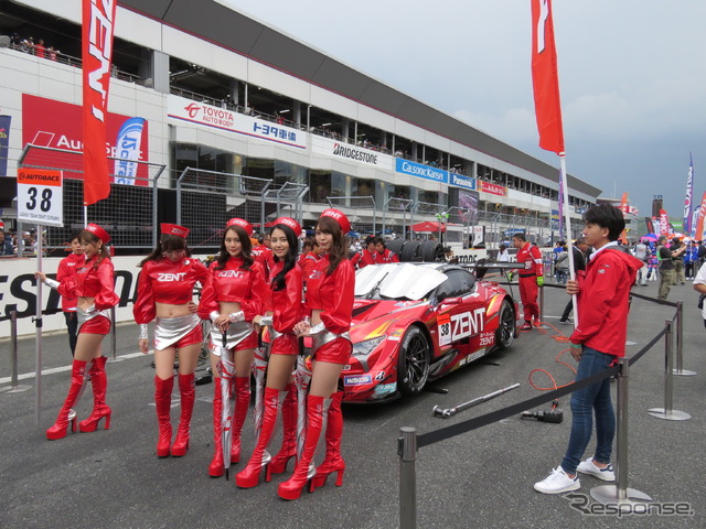 優勝する#38 LC500。