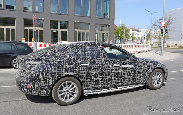 BMW i4 プロトタイプ(スクープ写真)